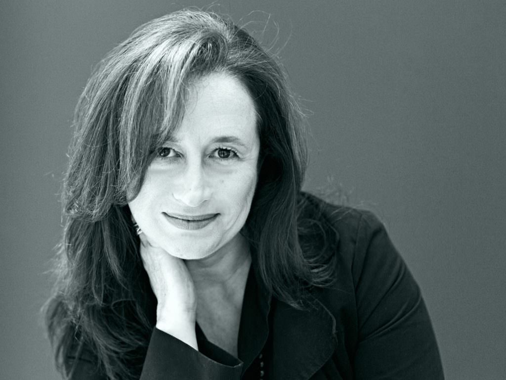 Elisenda Roca escritora