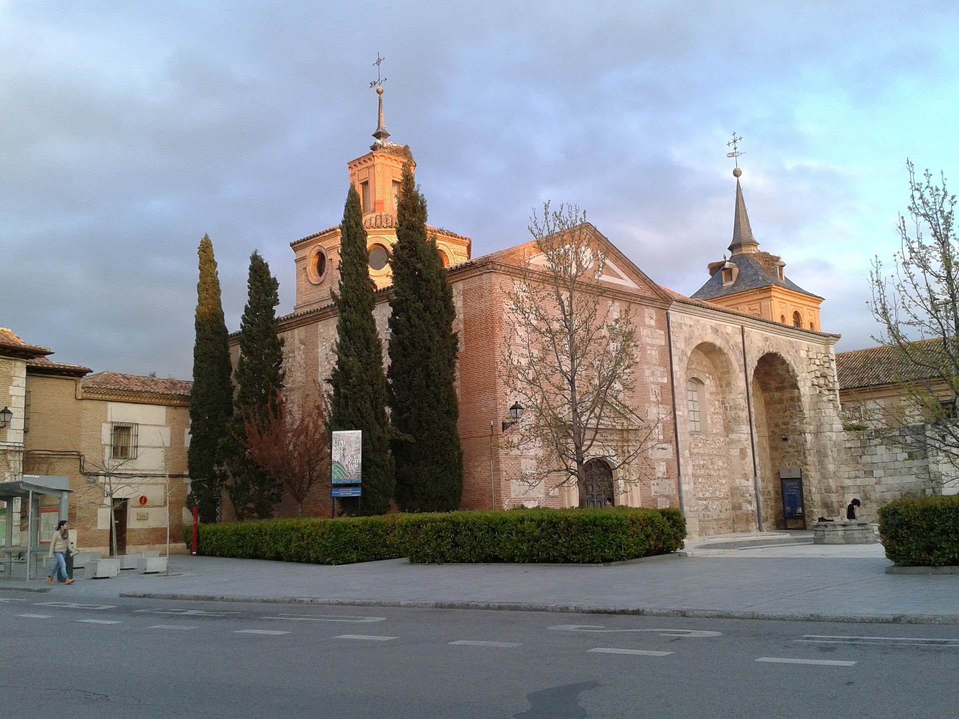 La hora azul de Alcalá de Henares