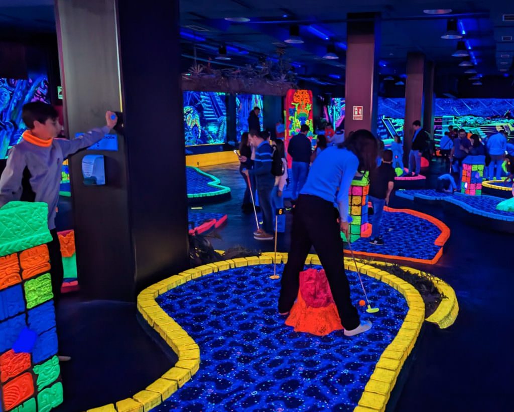 mini golf maya palacio hielo madrid